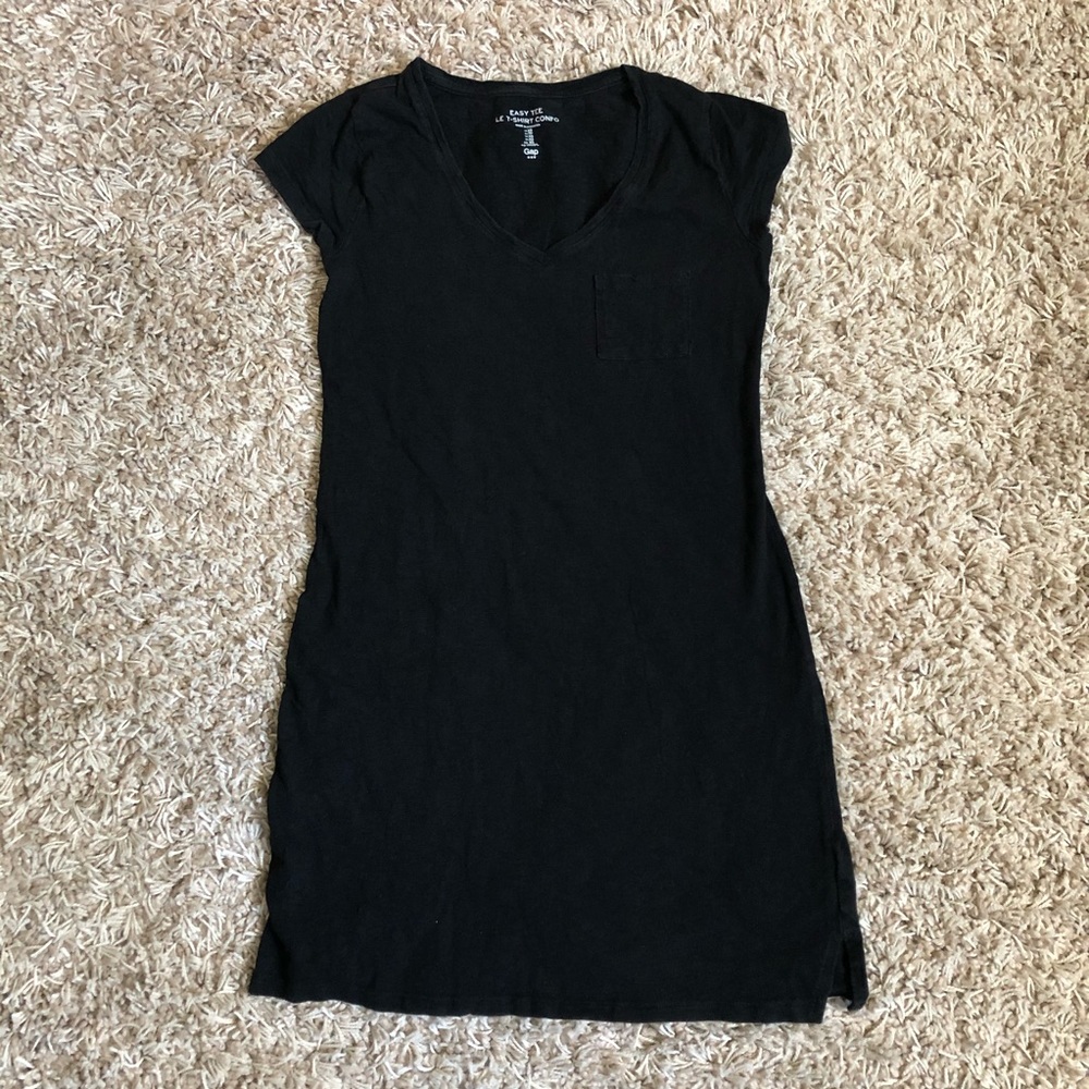Gap • Black T-Shirt Dress